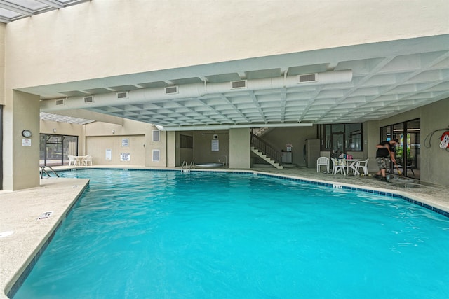 view of swimming pool