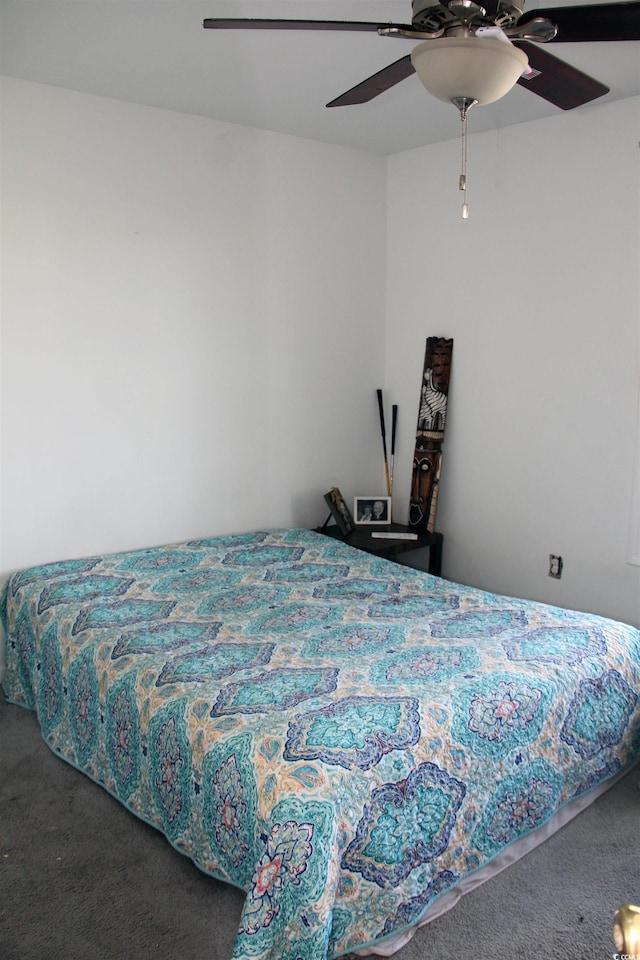 bedroom featuring carpet flooring and ceiling fan