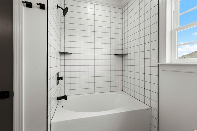 full bath with shower / bathtub combination