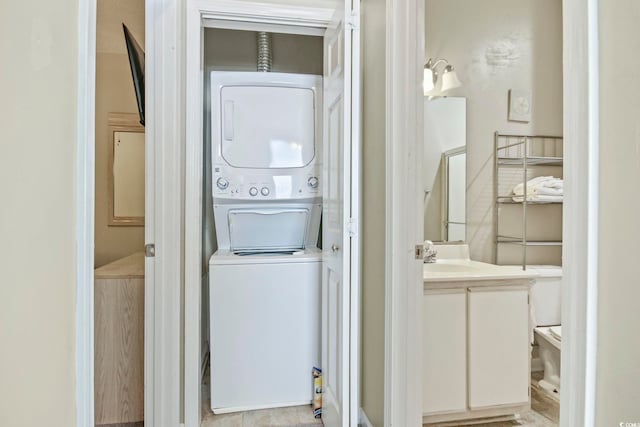 500 River Oaks Dr Unit 58I, Myrtle Beach, SC 29579 - clothes washing area featuring sink and stacked washer / dryer