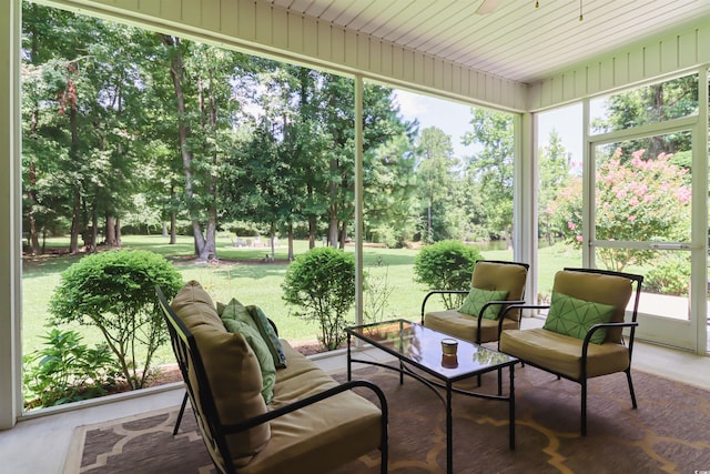 view of sunroom / solarium