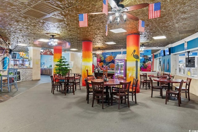 dining area with ceiling fan