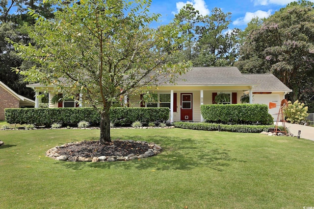 view of front of property with a front lawn