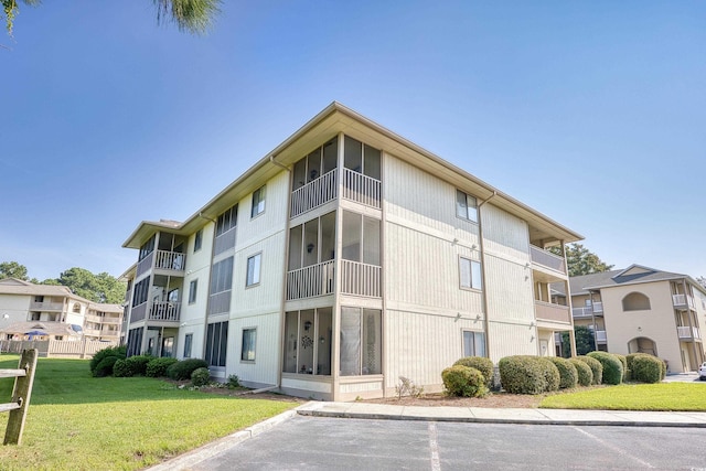 4103 Pinehurst Cir Unit Bb-12, Little River, SC 29566 - view of property featuring uncovered parking