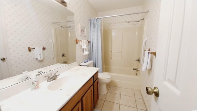 full bathroom featuring shower / bathtub combination with curtain, vanity, tile patterned floors, and toilet