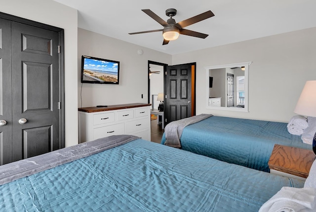 bedroom featuring a ceiling fan