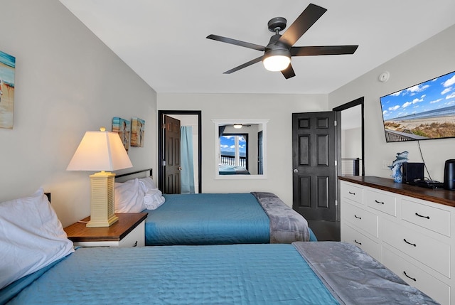 bedroom featuring ceiling fan