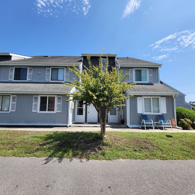 view of front of house featuring a patio