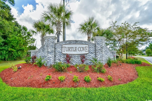 view of community / neighborhood sign