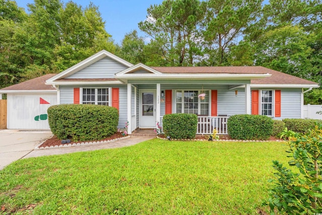 single story home featuring a front yard and a porch