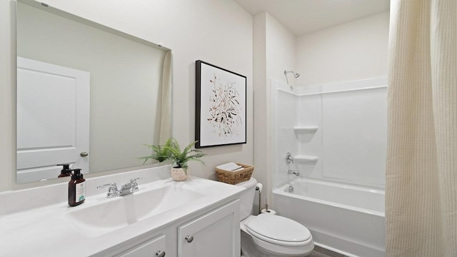 full bathroom featuring vanity, toilet, and shower / bath combo