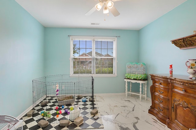 bedroom with ceiling fan