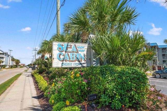 view of community / neighborhood sign