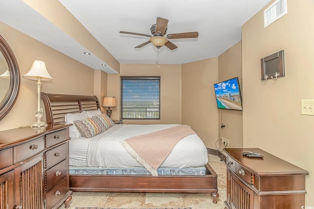 bedroom with ceiling fan