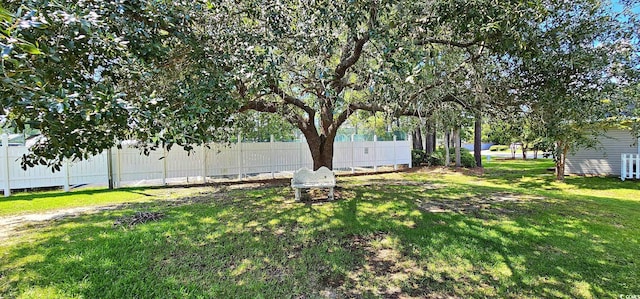 view of yard featuring fence