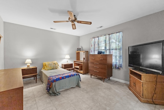 bedroom featuring ceiling fan