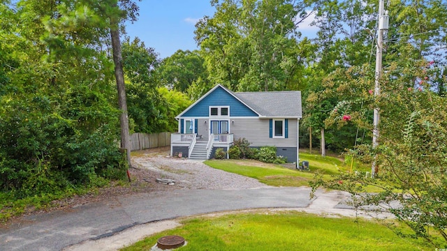 view of front of property with a front lawn