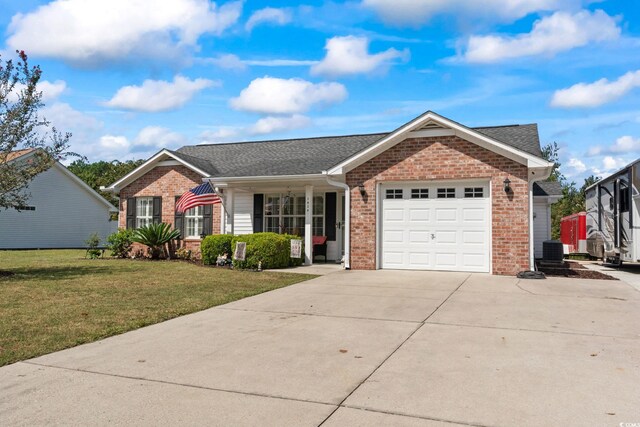 single story home with a front lawn