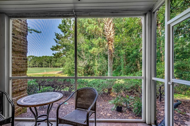 view of sunroom / solarium