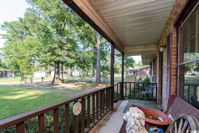 balcony featuring covered porch