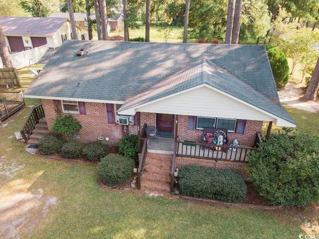 view of front of house with a front lawn