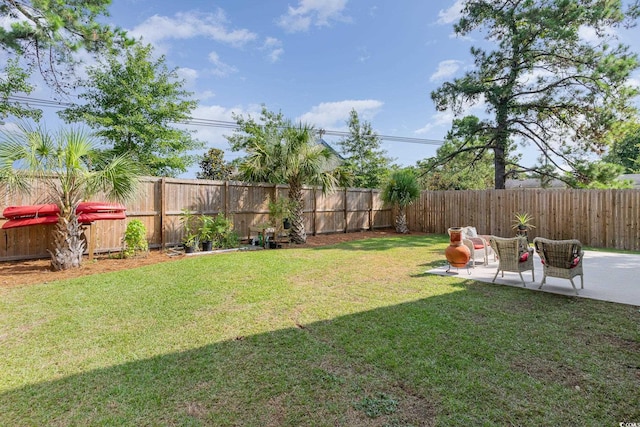 view of yard with a patio area