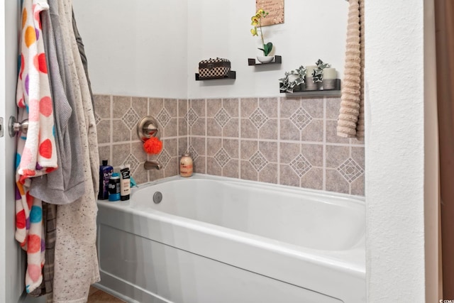 bathroom featuring a bathing tub