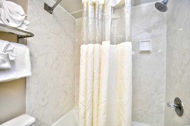 1105 S Ocean Blvd Unit 1044, Myrtle Beach, SC 29577 - bathroom with shower / bath combo and toilet