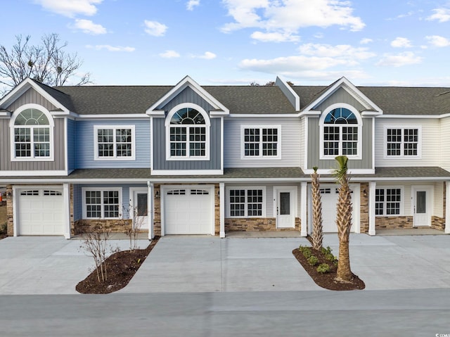 view of front facade with a garage