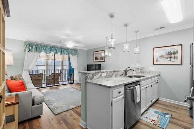 kitchen featuring light wood-type flooring, sink, dishwasher, ceiling fan with notable chandelier, and crown molding