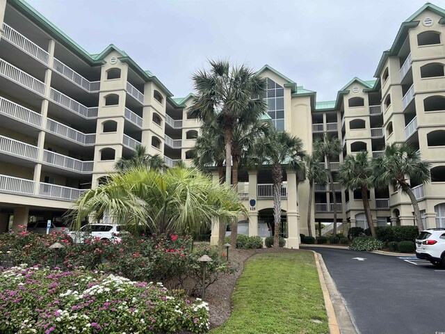 view of building exterior