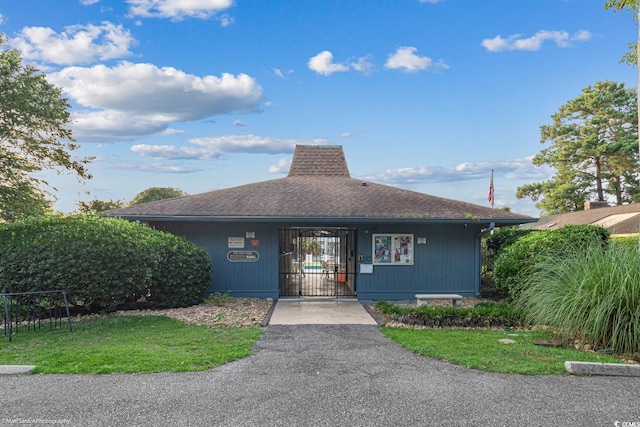 view of front of house