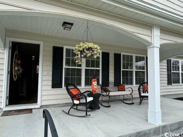 view of patio / terrace with covered porch