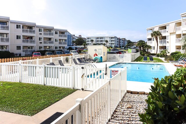 view of swimming pool