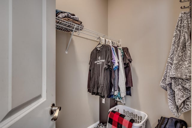 view of spacious closet