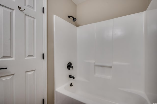 bathroom with shower / bathtub combination