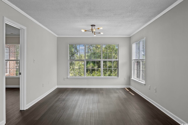 unfurnished room featuring crown molding, a notable chandelier, a textured ceiling, and dark hardwood / wood-style floors