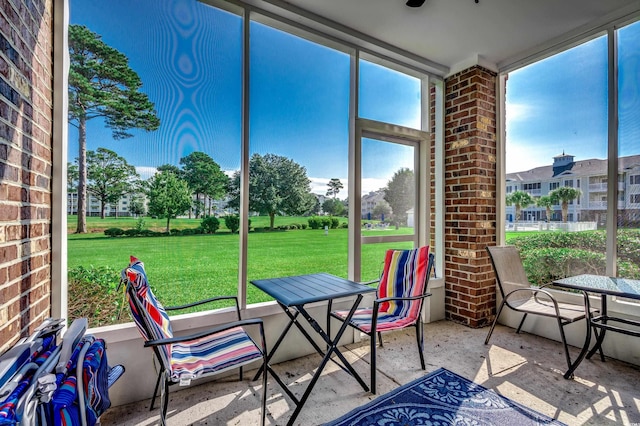 view of sunroom / solarium