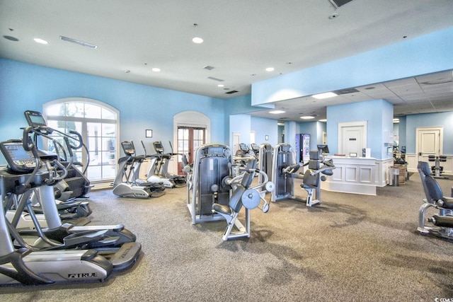 exercise room with carpet