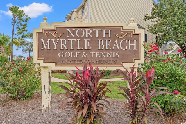 view of community / neighborhood sign