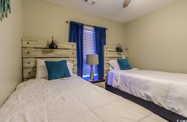 bedroom featuring ceiling fan