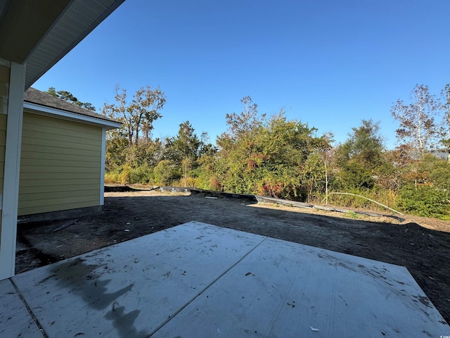 view of yard with a patio