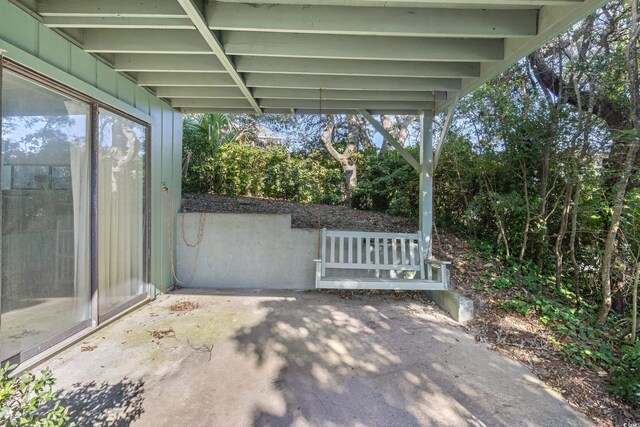 1000 Strand Ave, North Myrtle Beach, SC 29582 - view of patio