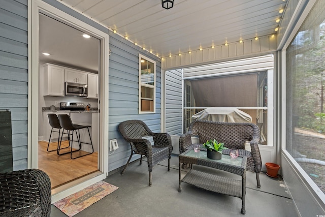 view of sunroom / solarium