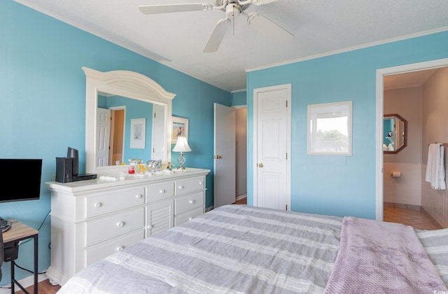 bedroom featuring a textured ceiling and ceiling fan