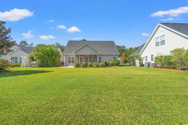 view of front of house with a front lawn