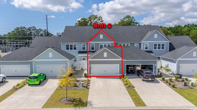 view of front facade with a garage