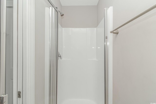 6001-MH32A S Kings Hwy, Myrtle Beach, SC 29575 - bathroom featuring a shower with shower door