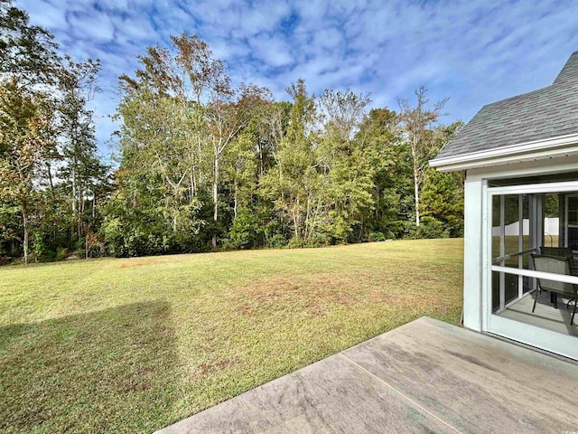 view of yard with a patio