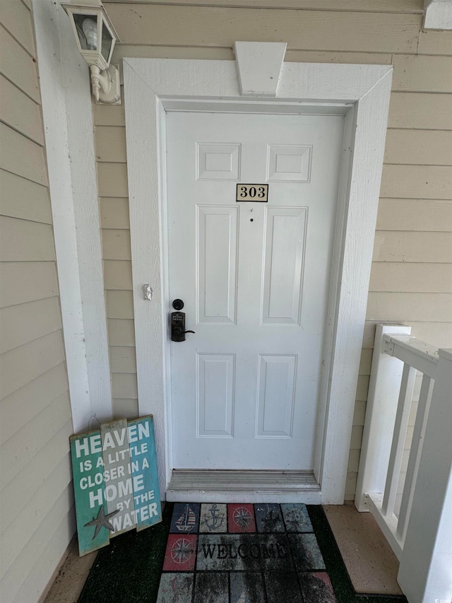 view of property entrance